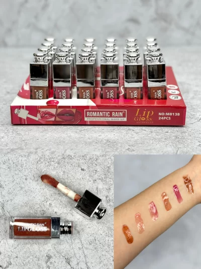 Lip gloss romantic