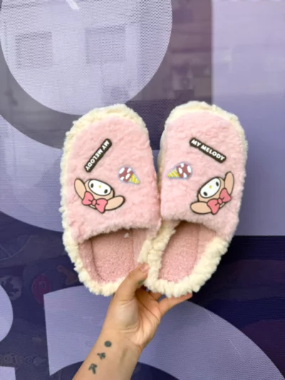 Pantufla kuromi / melody / kitty - Image 3