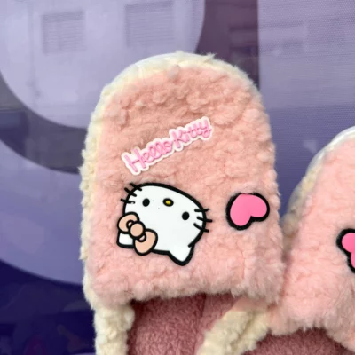 Pantufla kuromi / melody / kitty