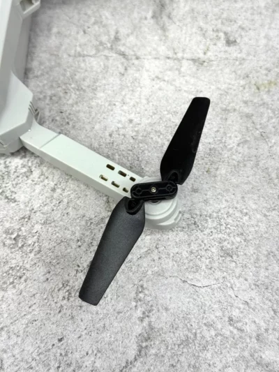 Drone con controla remoto y cámara - Image 2