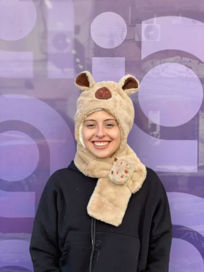 Gorro con bufanda de capibara - Image 3