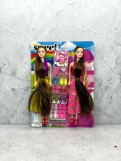 Kit x2 Barbies con zapatos y accesorios