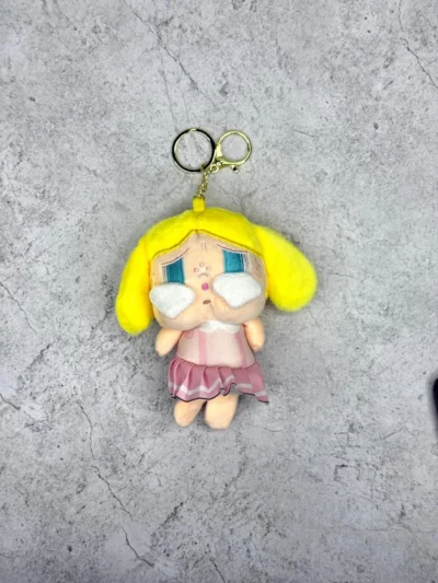 Llavero cry baby peluche - Image 4
