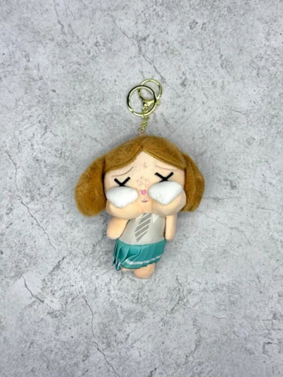 Llavero cry baby peluche - Image 3