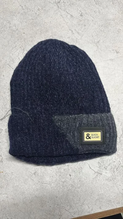 Gorro de adulto con peluche
