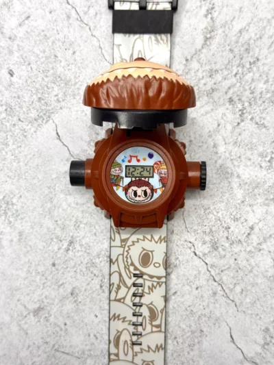 Reloj proyector labubu y capibara infantil - Image 4
