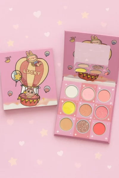 Paleta de sombras pequeña Labubu x9 - Image 4