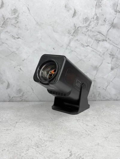 Proyector ULTRA HD + 2 joystick y juegos - Image 2