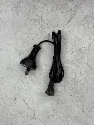 Proyector ULTRA HD + 2 joystick y juegos - Image 6