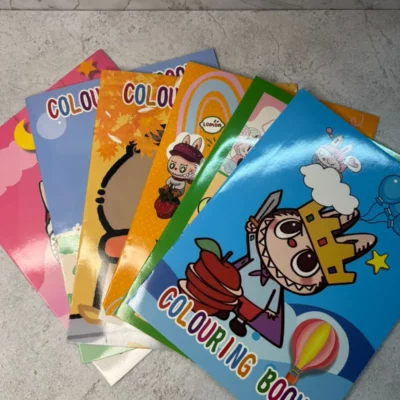Cuaderno para colorear capibara y labubu