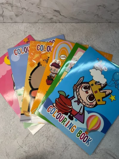 Cuaderno para colorear capibara y labubu
