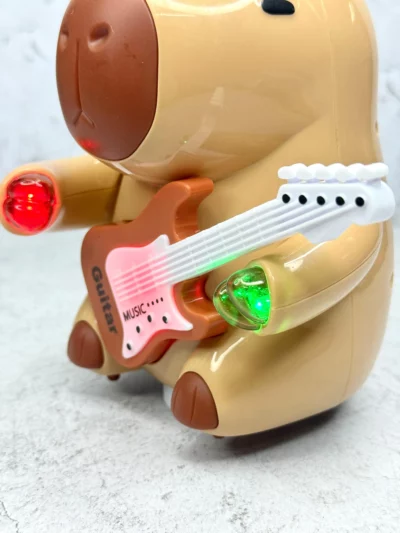 Capibara guitarrista con luz y musica - Image 3