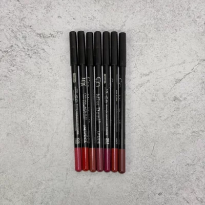 Delineador de labios 2 en 1